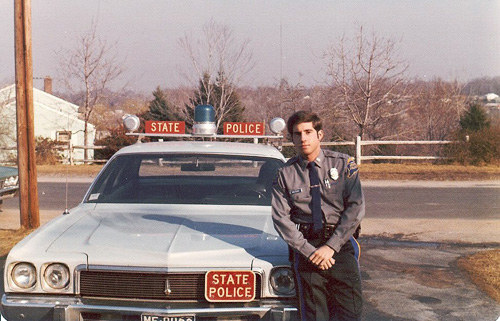 Connecticut police car and officer image