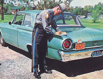 Connecticut police car and officer image