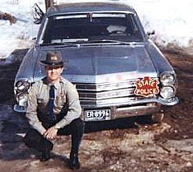 Connecticut police car and officer image