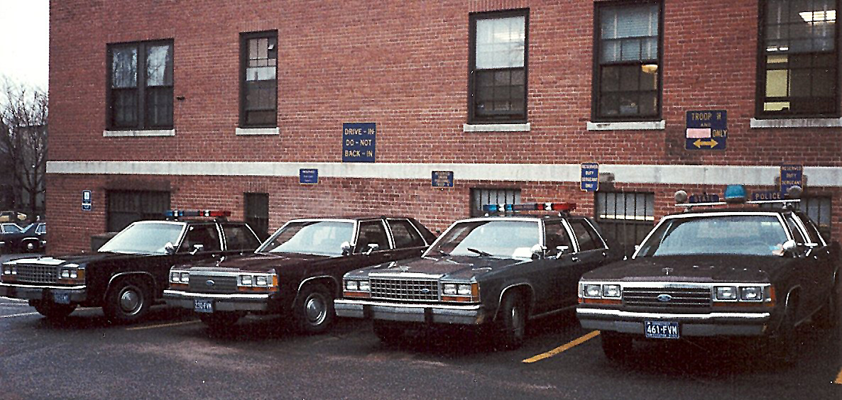 Connecticut police cars image