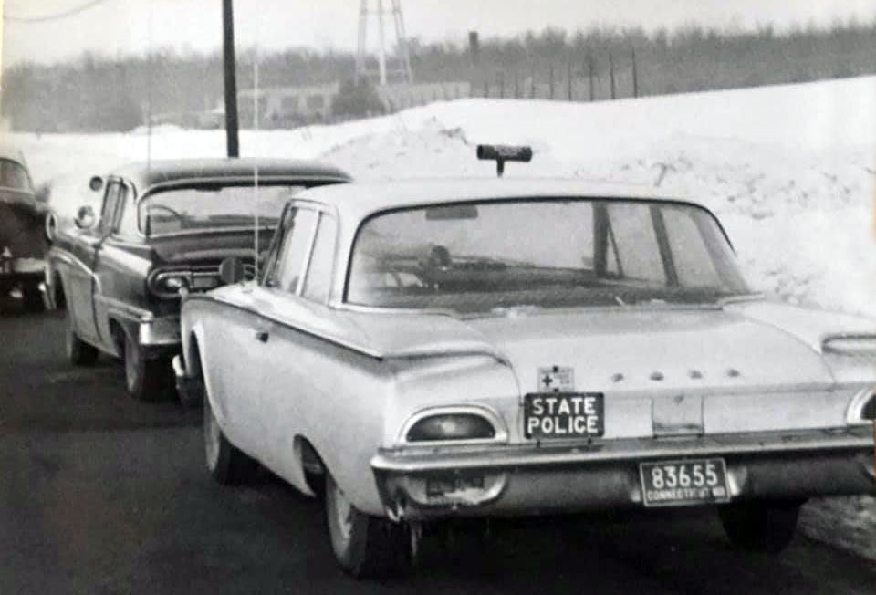 Connecticut police car and officer image