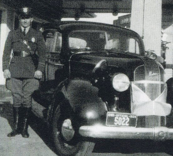 Iowa 1935 police car