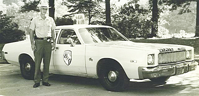 Maryland police license plate