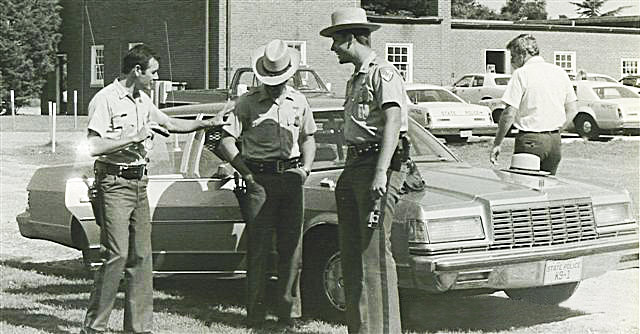 Maryland police license plate