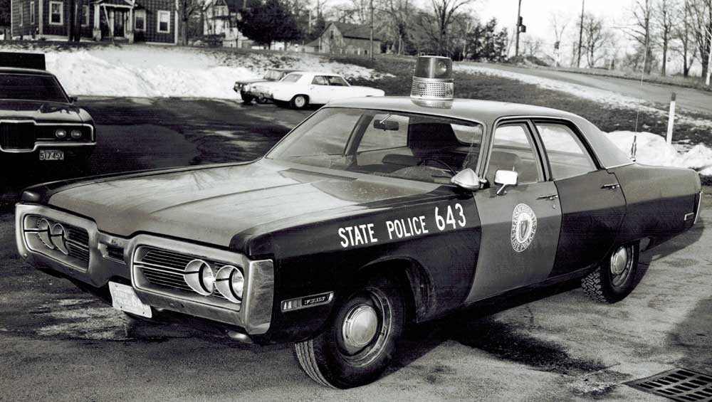 Massachusetts police car image
