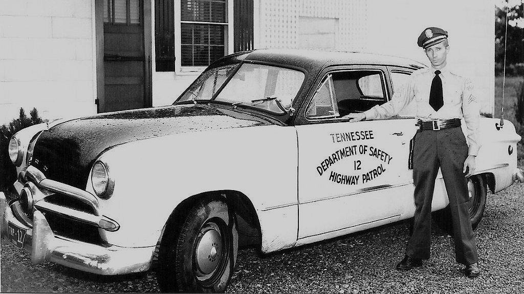 Tennessee  police license plate image