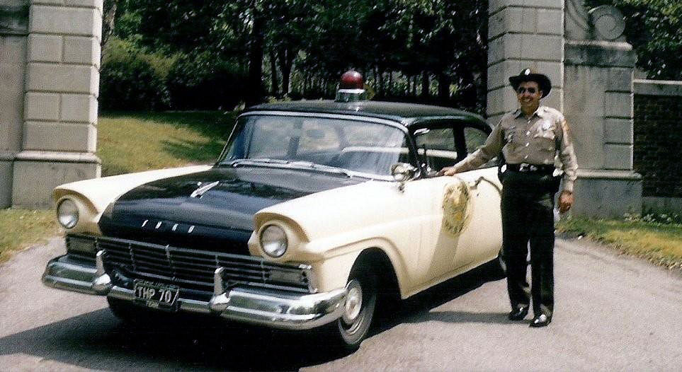 Tennessee  police license plate image