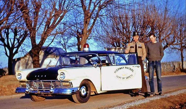 Tennessee  police license plate image