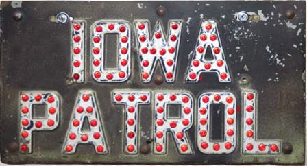 Iowa 1935 police car license plate