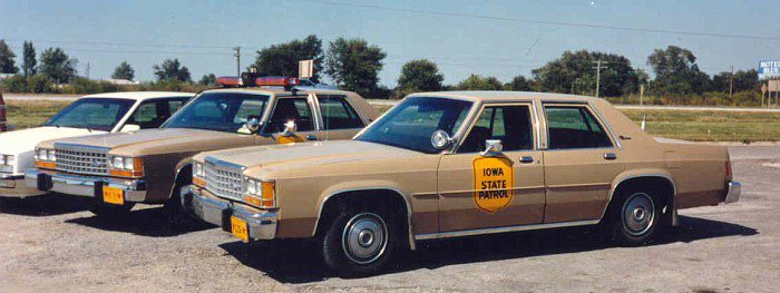 Iowa police car