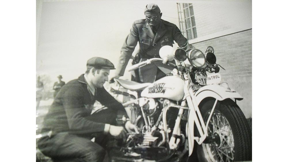 Missouri police motorcycle image